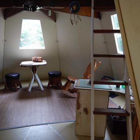 Aux Tipis De La Riviere Sauvage Villa Saint Romain Exterior photo